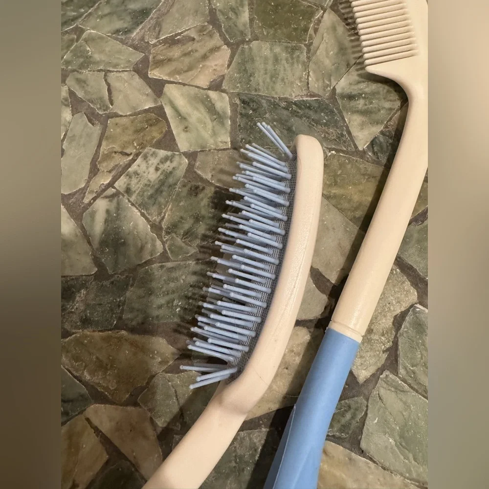 Brush and Comb with long handle - Picture 4 of 5